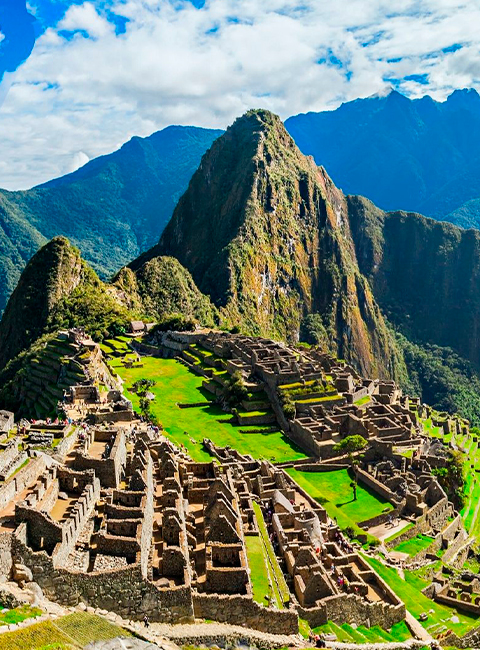 Misterios de los Andes: Tour Valle Sagrado y Machu Picchu en 2 Días Inolvidables